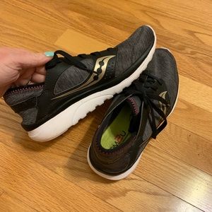 Saucony Kineta Lifestyle Sneakers Sz 8